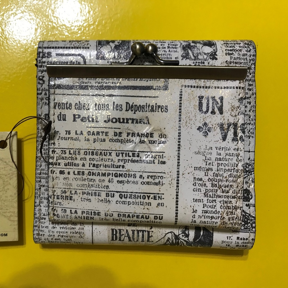 Patricia Nash Newspaper Reiti Wallet